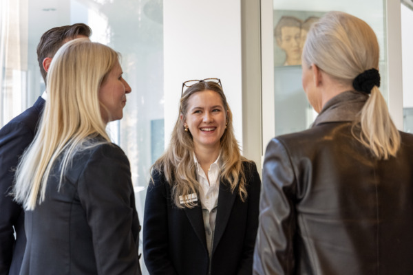 «Family.Firm.Future.»