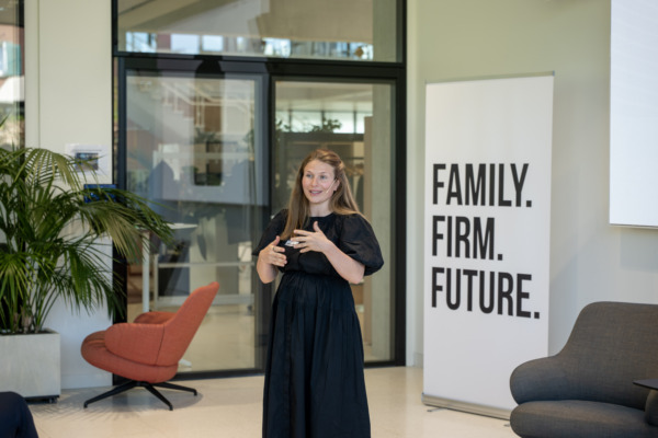 «Family.Firm.Future.»