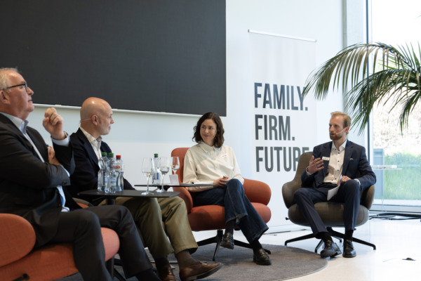 «Family.Firm.Future.»