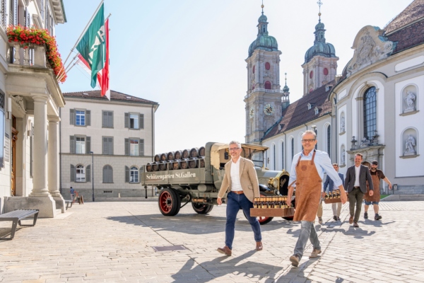 IHK-Jubiläumsbier-Lieferung 2022