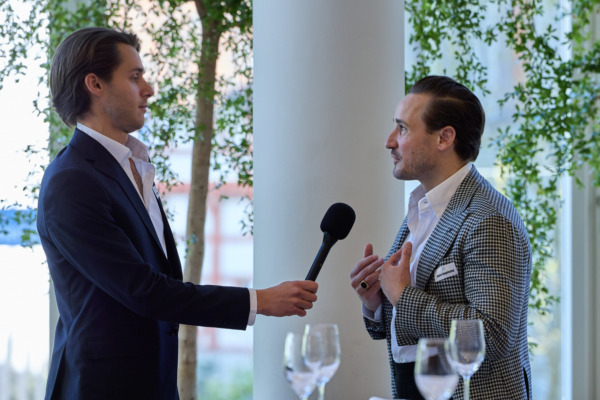 «Family.Firm.Future.»