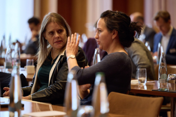 «Family.Firm.Future.»