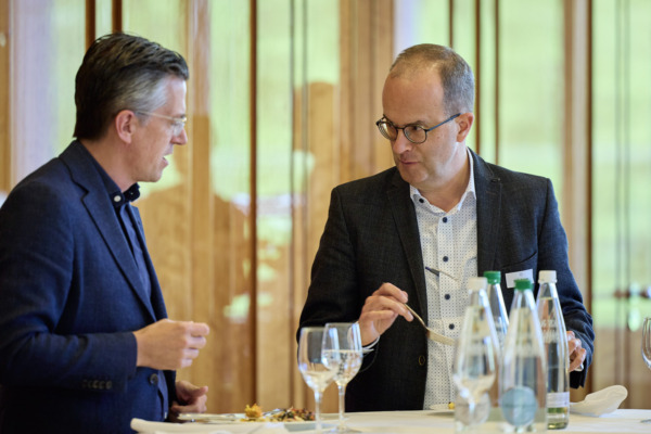 «Family.Firm.Future.»