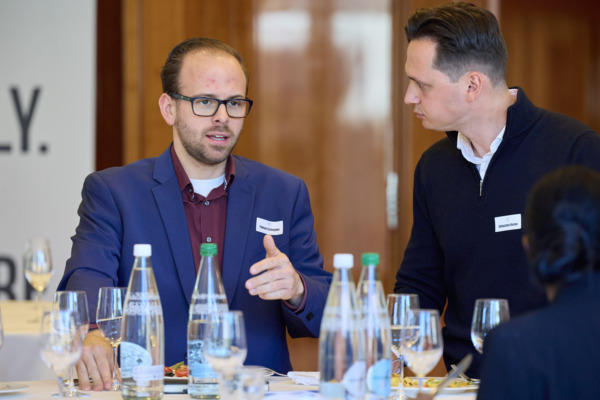 «Family.Firm.Future.»