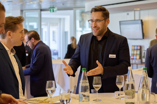 «Family.Firm.Future.»