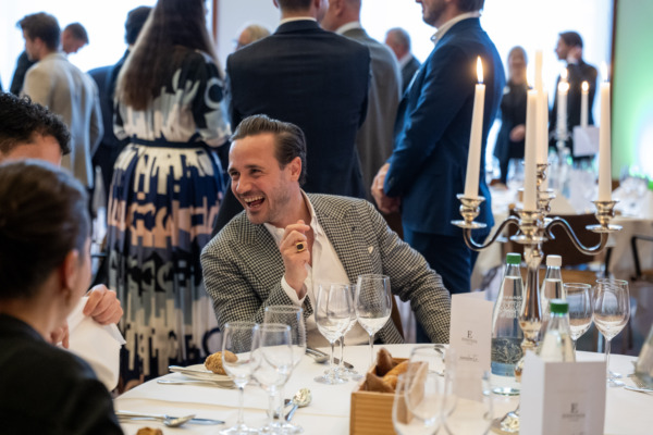 «Family.Firm.Future.»