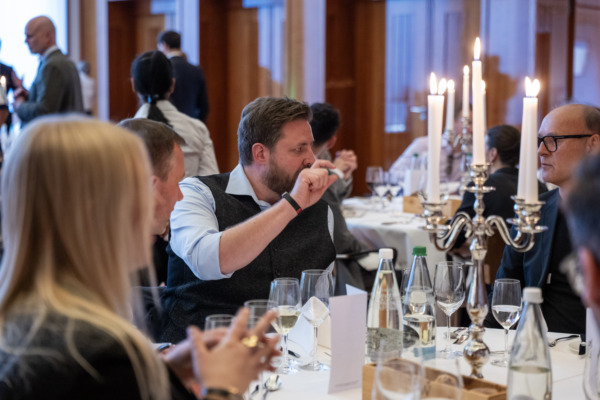 «Family.Firm.Future.»