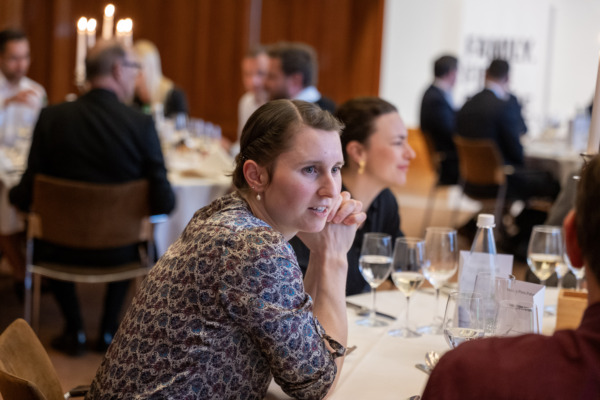 «Family.Firm.Future.»