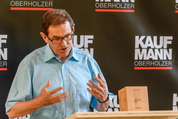 Eröffnung Weltneuheit bei Kaufmann Oberholzer 2022