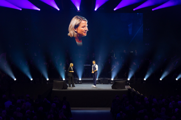 Licht an für die «St.Galler Kantonalbank Halle» 2024