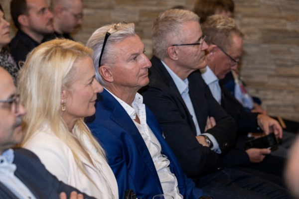 Thoma-Büroeröffnung im Stocken-Areal 2026: Tag 2