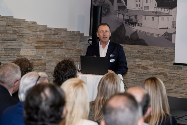 Thoma-Büroeröffnung im Stocken-Areal 2026: Tag 2