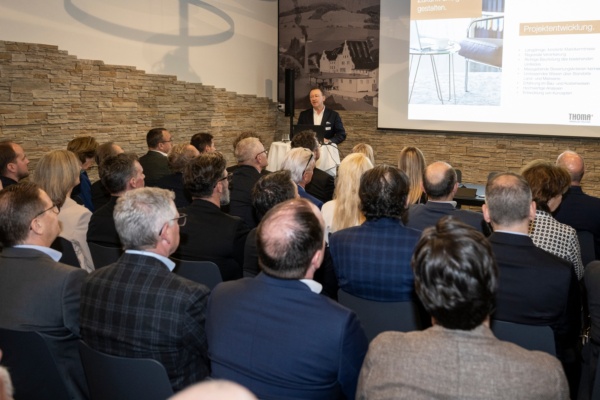 Thoma-Büroeröffnung im Stocken-Areal 2026: Tag 2