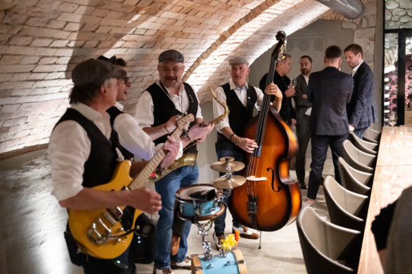 Thoma-Büroeröffnung im Stocken-Areal 2026