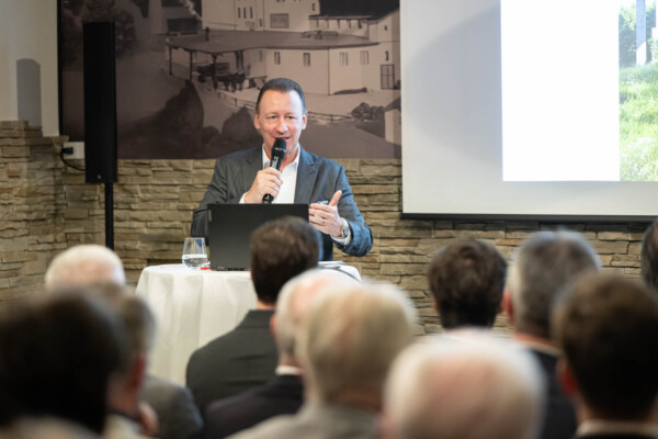 Thoma-Büroeröffnung im Stocken-Areal 2026