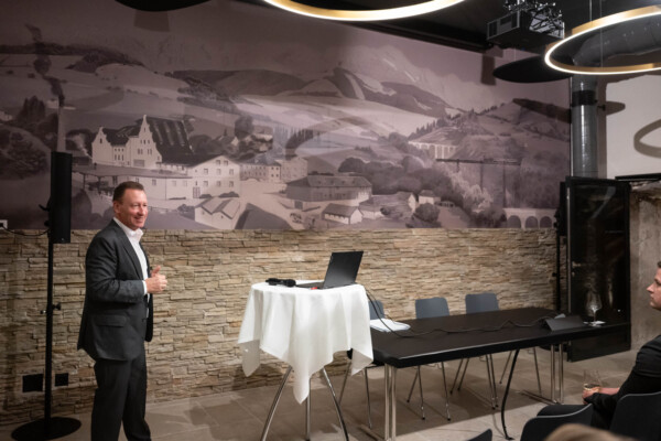 Thoma-Büroeröffnung im Stocken-Areal 2026