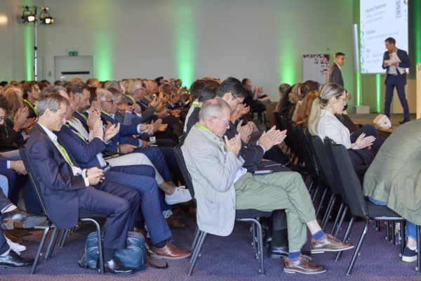 VR-Symposium 2025