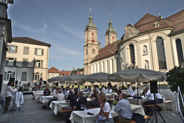 Economiesuisse-Buchvernissage bei der IHK 2021