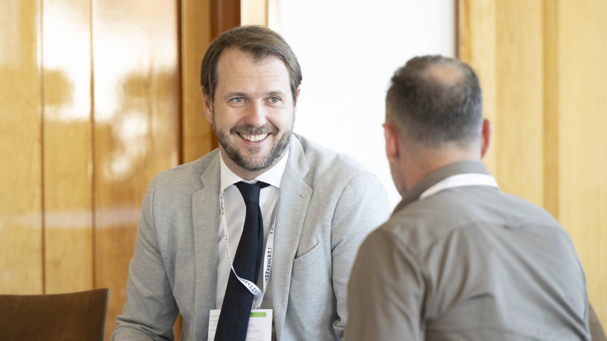 Warum man beim Sparen auch an Edelmetalle denken sollte