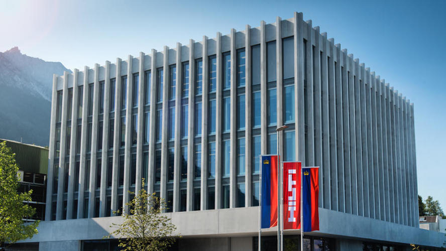 Hilti rüstet Konzernsitz mit Solaranlage aus