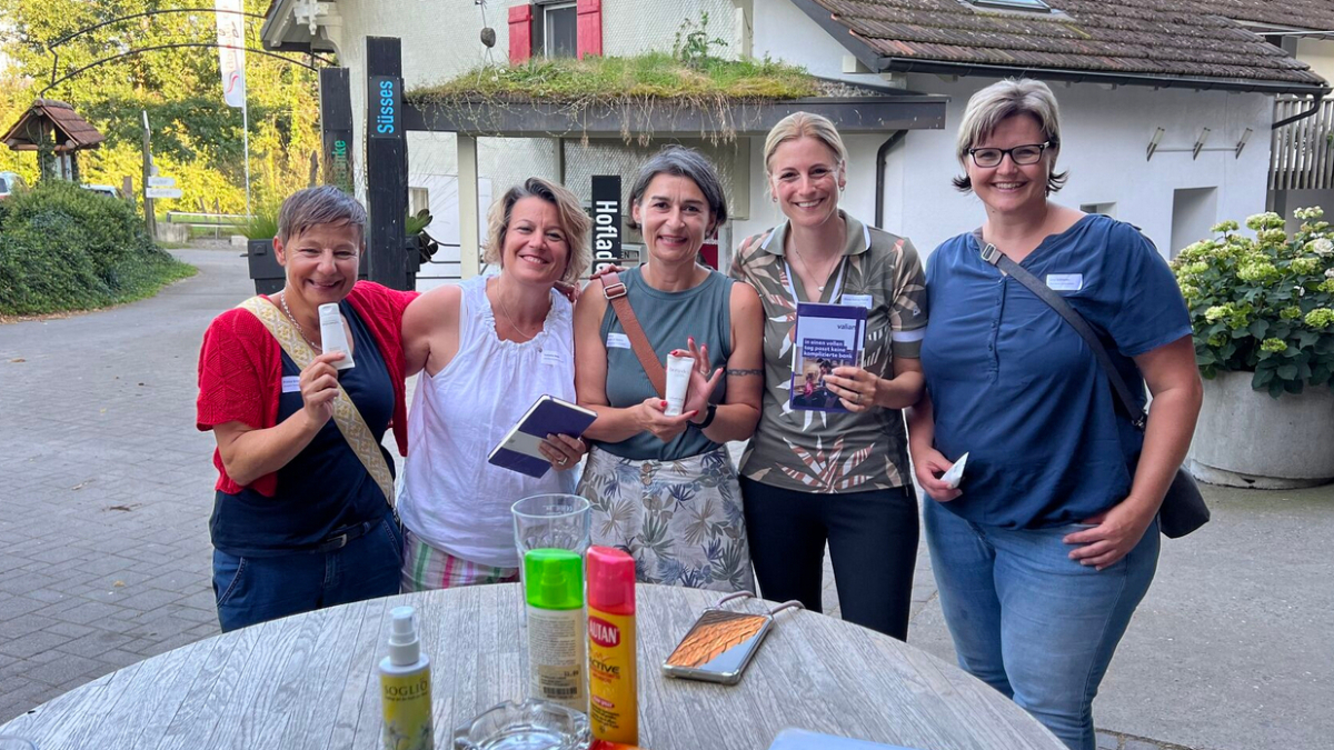KMU Frauen St.Gallen besuchen Straussenfarm Eberle