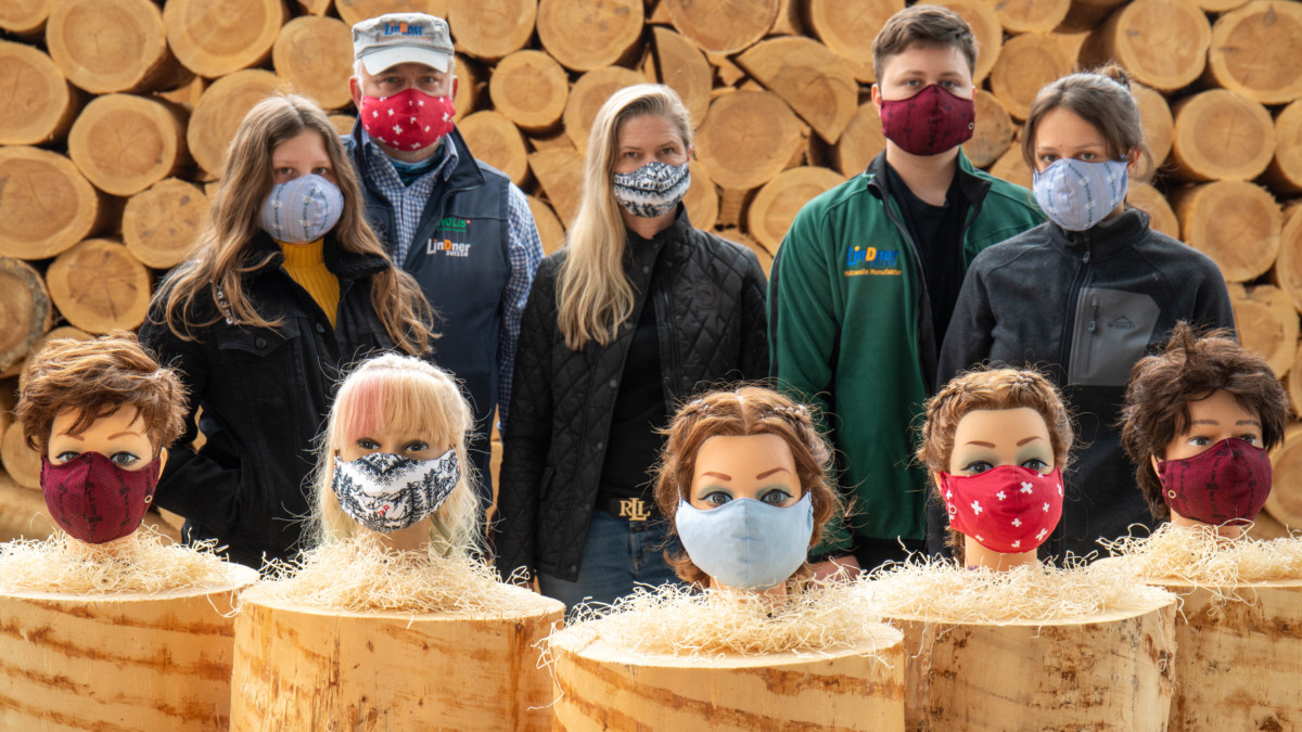 Schutzmasken mit Holzwolle aus Wattwil