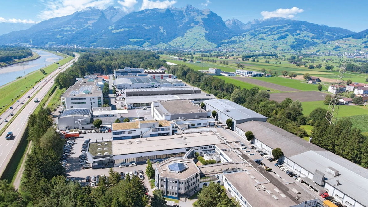 VAT macht mehr Umsatz und holt mehr Aufträge
