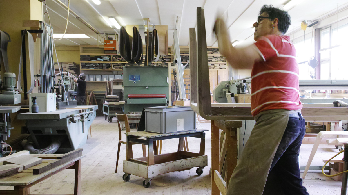 Möbelmanufaktur 1980 AG mit Tisch «Massello» für Prix Lignum 2024 nominiert