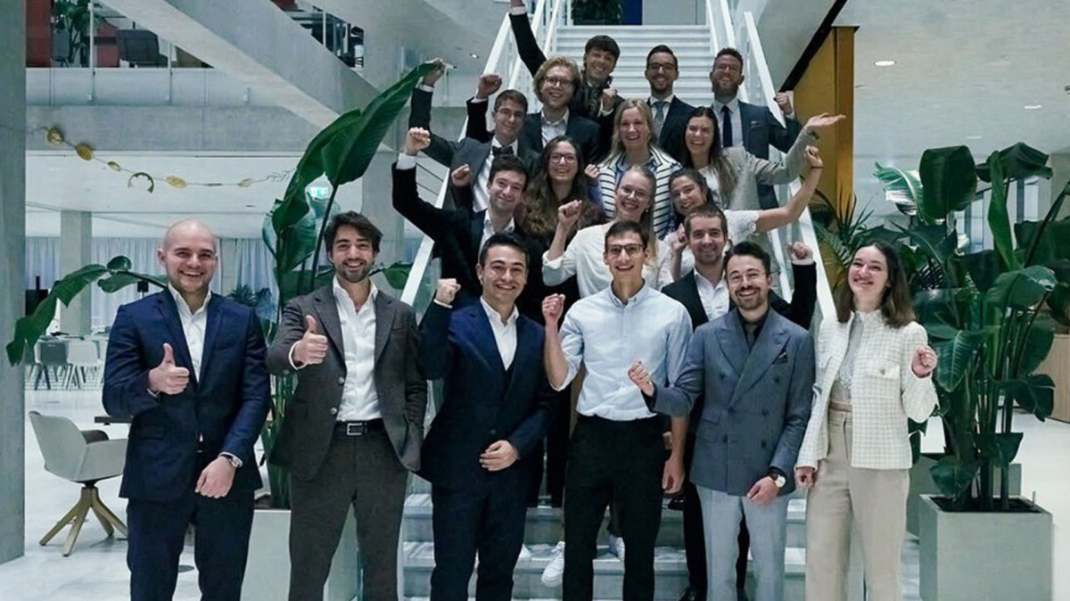 Gegen den Ärztemangel: 24 angehende Ärzte in St.Gallen graduiert