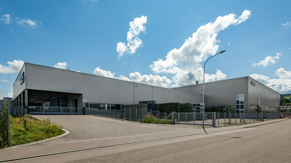 Mehr Kapazität für das Anergienetz durch Abwärmenutzung aus DGS-Kühlprozessen