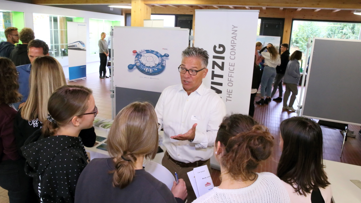 Wirtschaft trifft Kanti