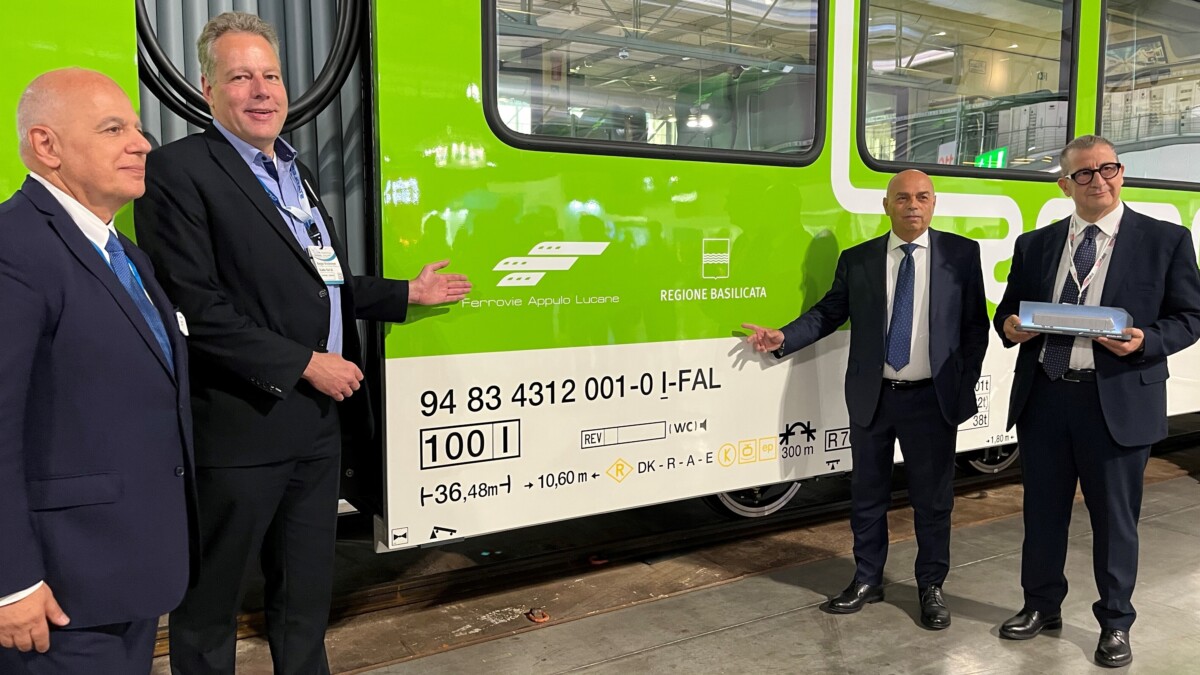 Stadler präsentiert ersten massgeschneiderten Batteriezug für Europa