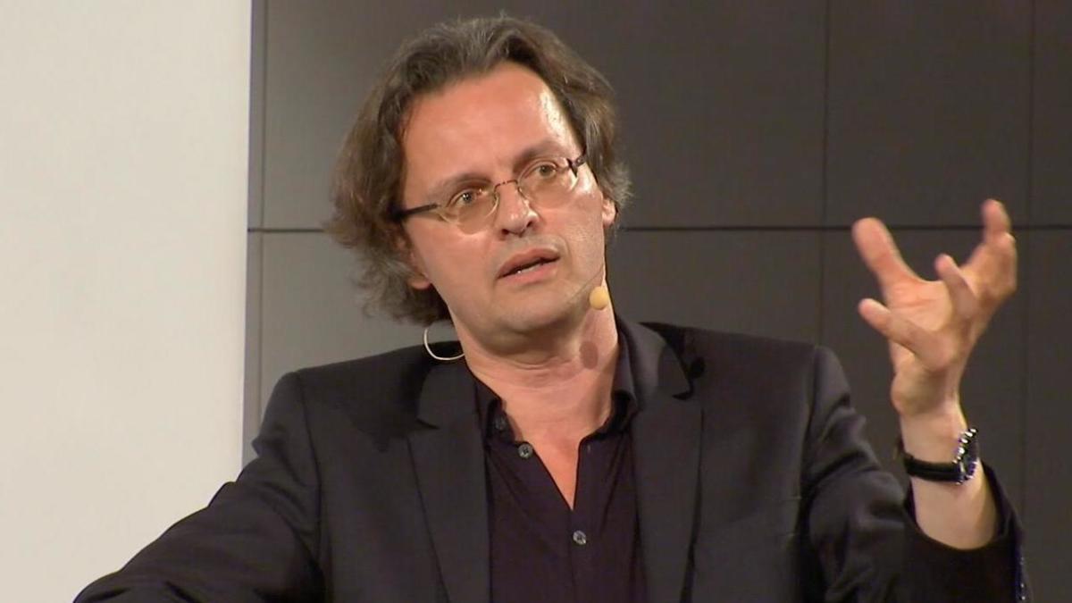 Start des Montagsforums mit „Die neue Macht der Lüge“