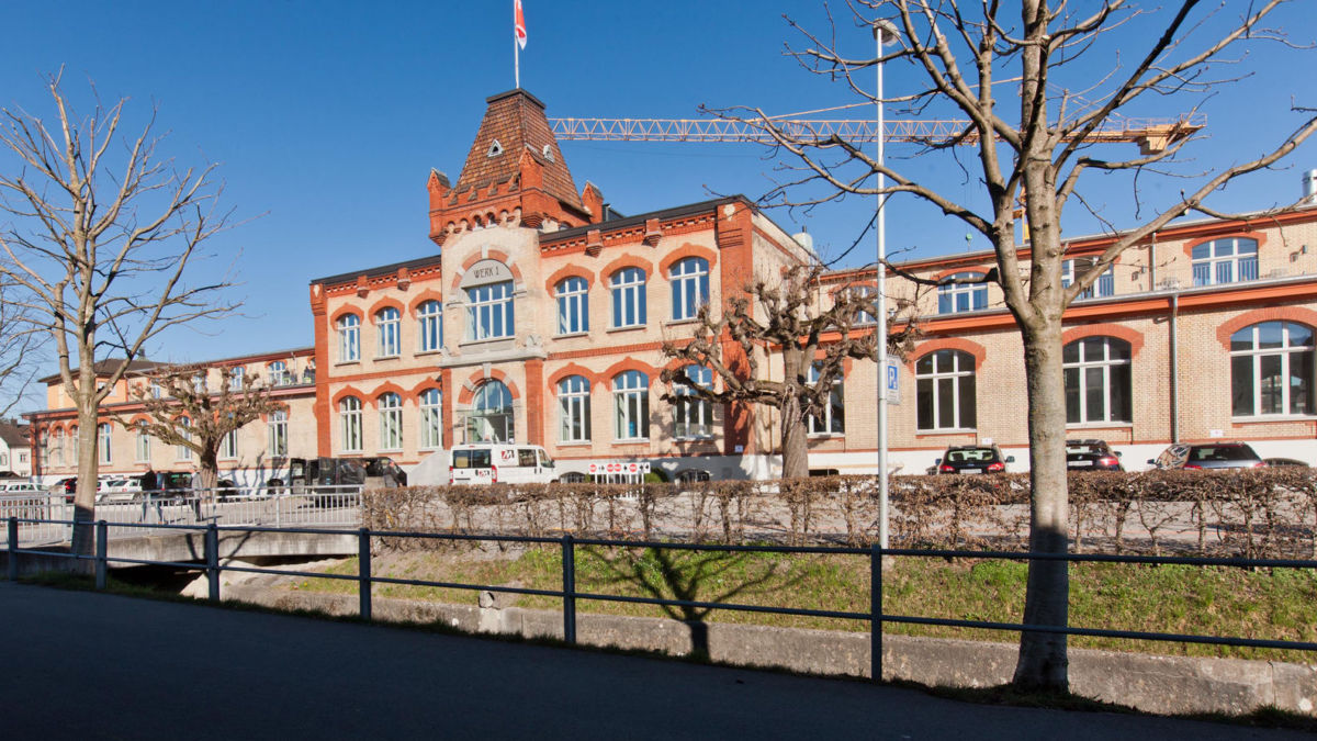 Raiffeisen schliesst alle RUZ