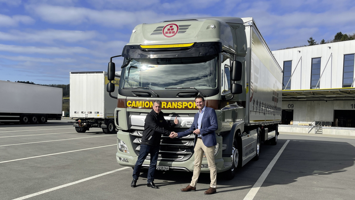 Camion Transport nimmt Elektro-LKW in Betrieb