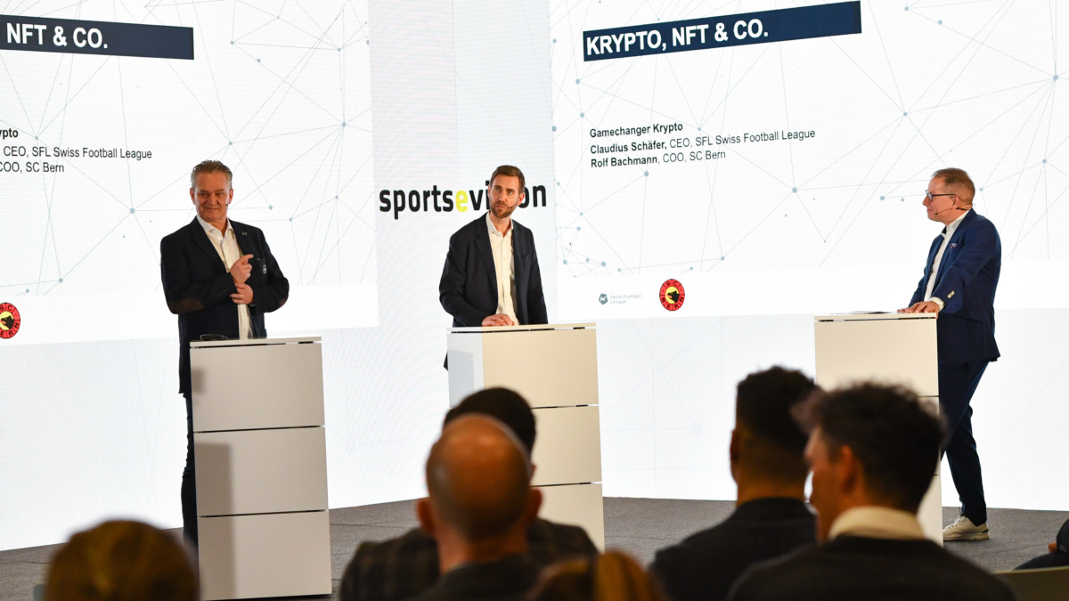 Rolf Bachmann, COO SC Bern, Claudius Schäfer, CEO SFL Swiss Football League,  und Veranstaler Hans-Willy Brockes von ESB Marketing Netzwerk.