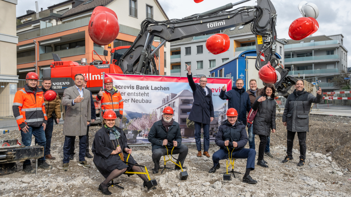 Acrevis: Spatenstich für Neubau Lachen