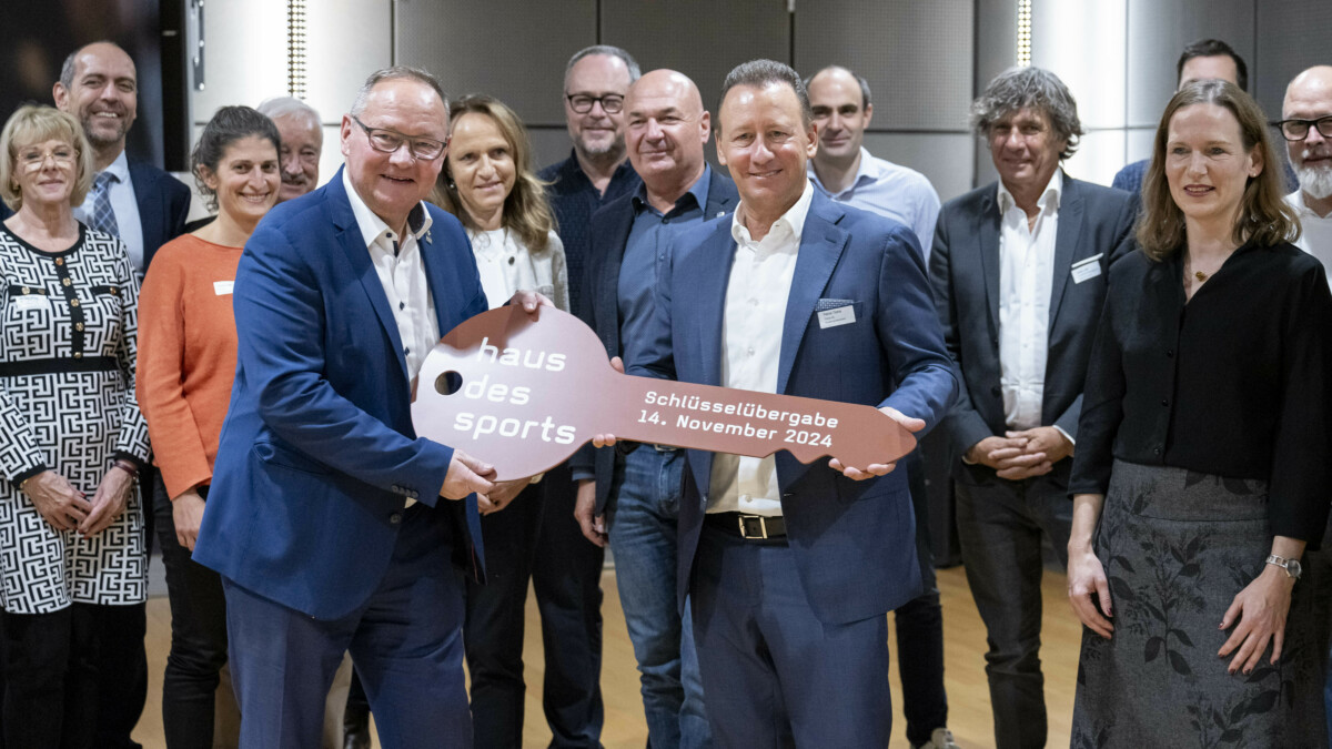 Sport- und Politprominenz feiert Wiedereröffnung des sanierten «Hauses des Sports»