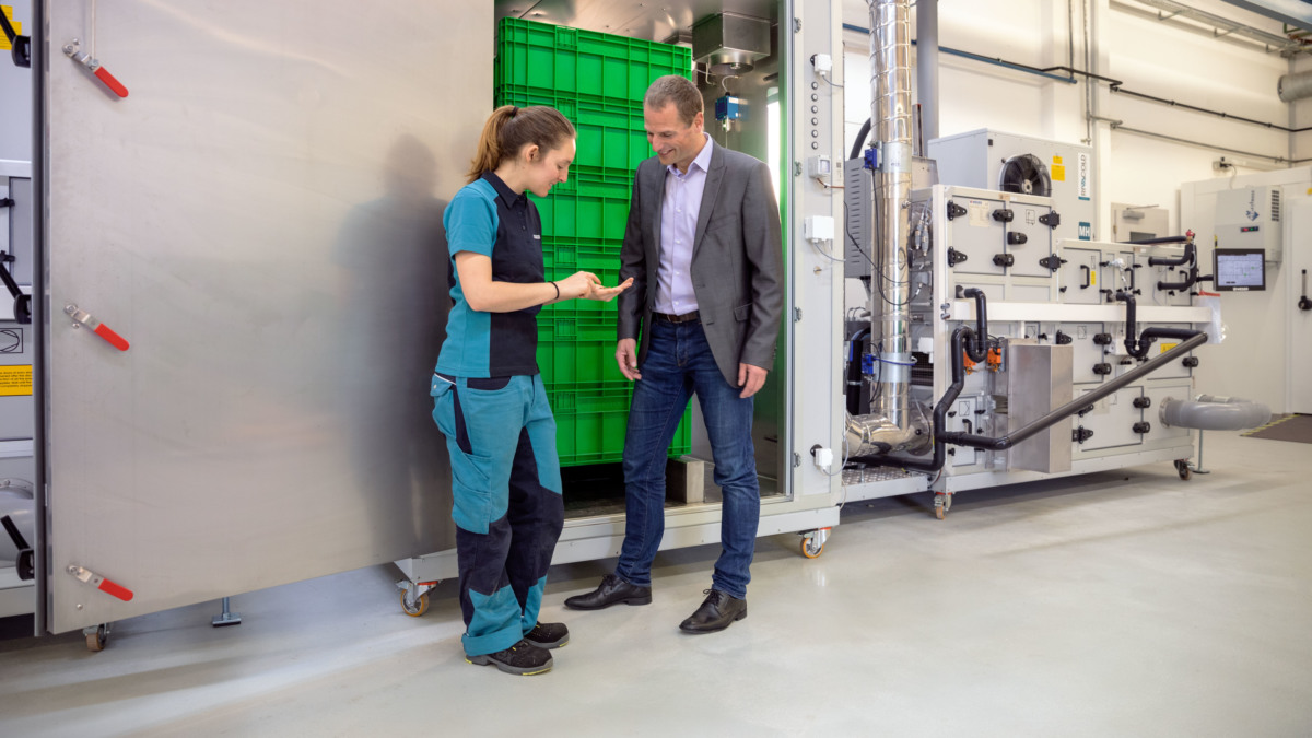 Das ITC zielt darauf ab, Projekte für Grossanlagen im Insektenbereich im grossen Massstab zu beschleunigen. Durch die Nutzung der neuen Testanlage müssen die Kunden möglicherweise nicht in teure Pilotanlagen investieren, um die technologische Machbarkeit zu demonstrieren.