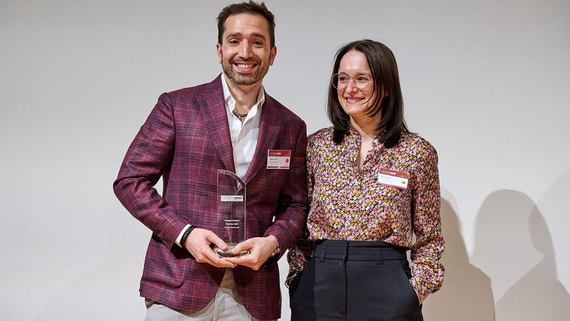 Jeffrey Green, Head of 3D bei Forster und Elisheva Senn, Director of Business Unit Lingerie der Forster Rohner AG.