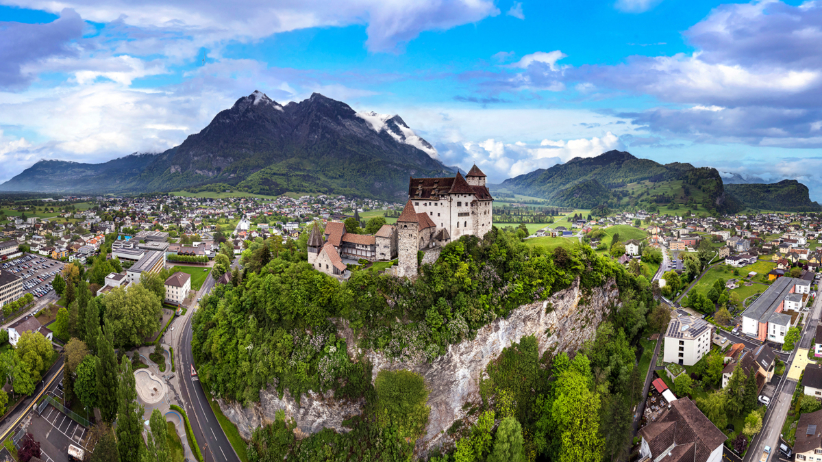 Online Consulting AG digitalisiert die Landesverwaltung Liechtenstein – Zukunftssichere Lösungen für über 1100 Mitarbeitende