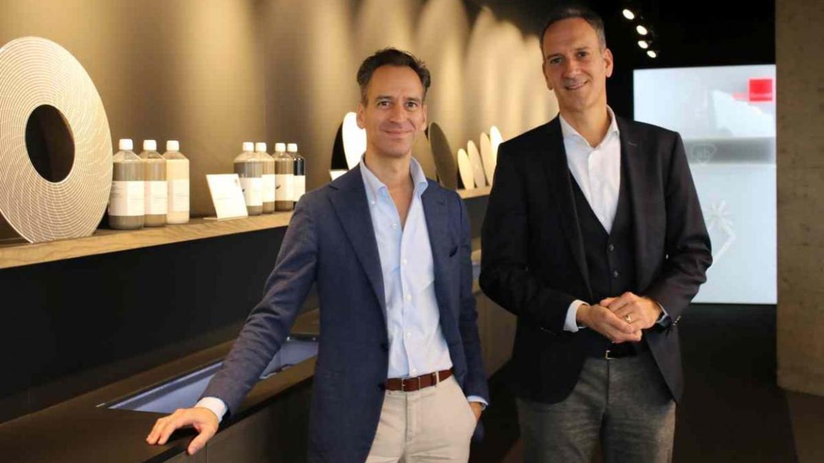 Microdiamant kauft in den USA zu