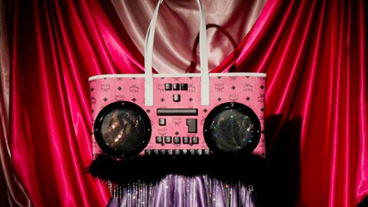 Jakob Schlaepfer engagiert sich für Studentenprojekt