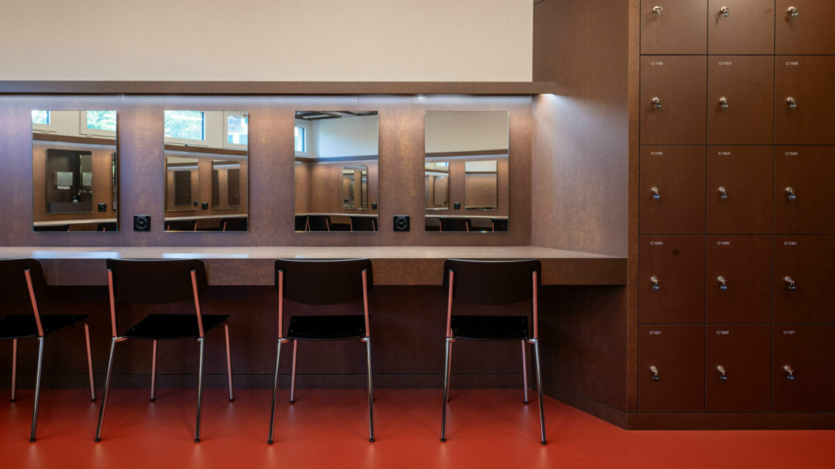 Rückkehr in das sanierte und erweiterte Theater