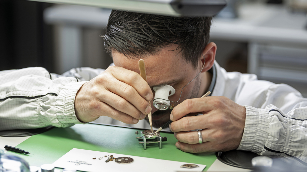 Uhren- und Schmuckservice à la Chronoart