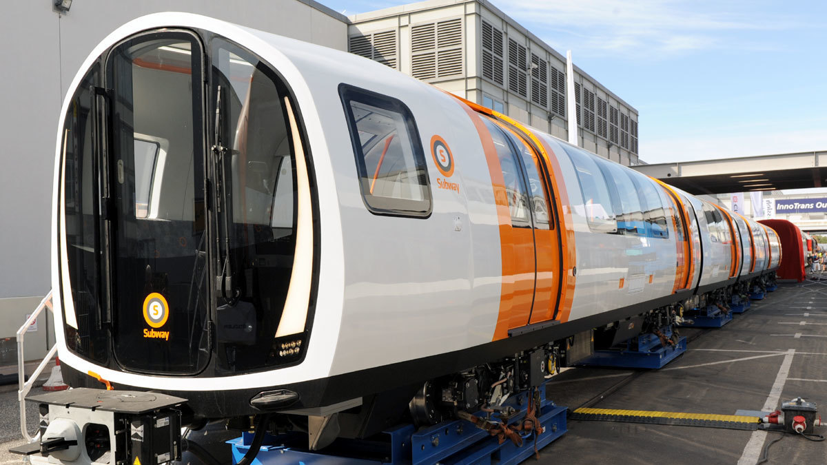 Stadler winkt 700-Millionen-Pfund-Auftrag