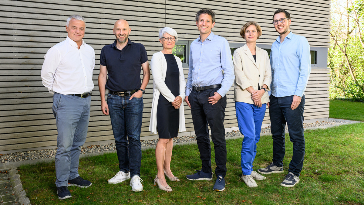 Der Stiftungsrat der EKT Energiestiftung und die Leiterin der Geschäftsstelle: Adrian Altenburger, Markus Bürgi, Brigitte Kaufmann-Arn (Vize-Präsidentin), Fabian Etter (Präsident), Monika Scheidegger (Leiterin Geschäftsstelle), Simon Vogel (v.l.n.r.)