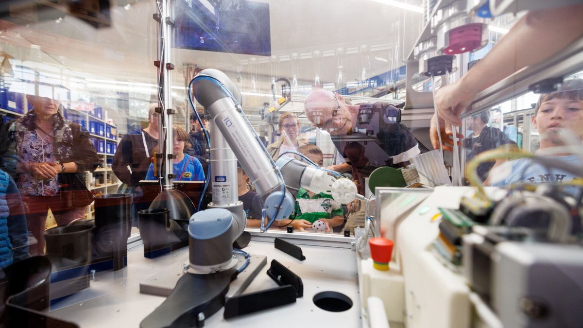 Inside OST: Tag der offenen Tür lockt rund 2000 Besucher an