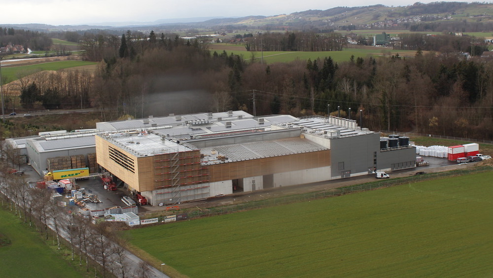 Holzheizkraftwerk Frauenfeld nimmt Betrieb auf