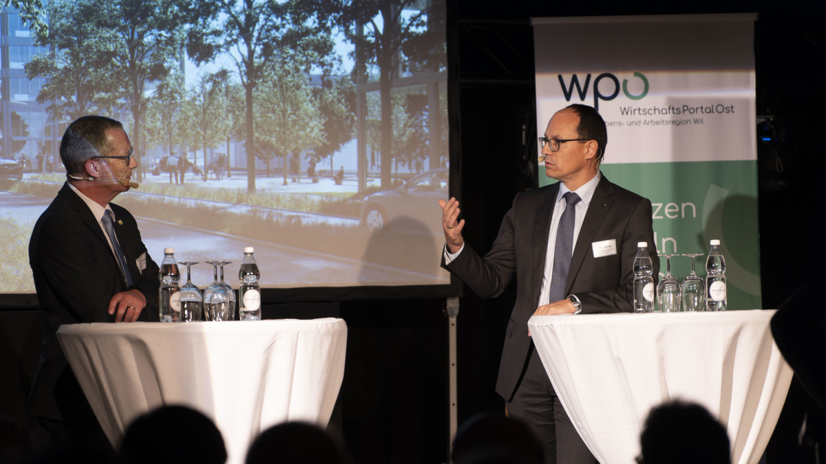 Die Regierungsräte Walter Schönholzer (Thurgau) und Marc Mächler (St.Gallen) diskutierten an einem Podium, wie es mit dem Projekt WILWEST weitergeht.